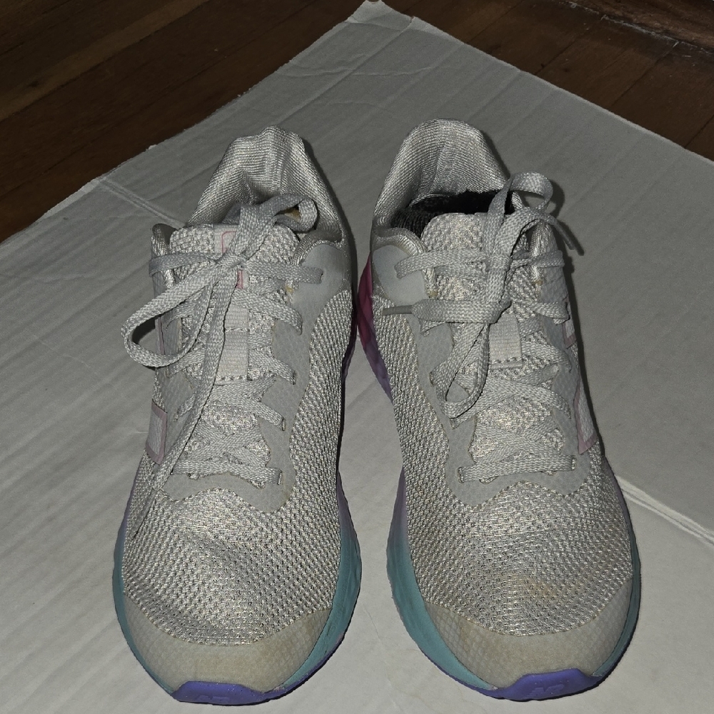 New Balance Women's Sneakers in Gray and Purple